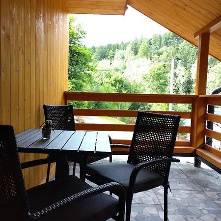דירה Little Bell Retreat